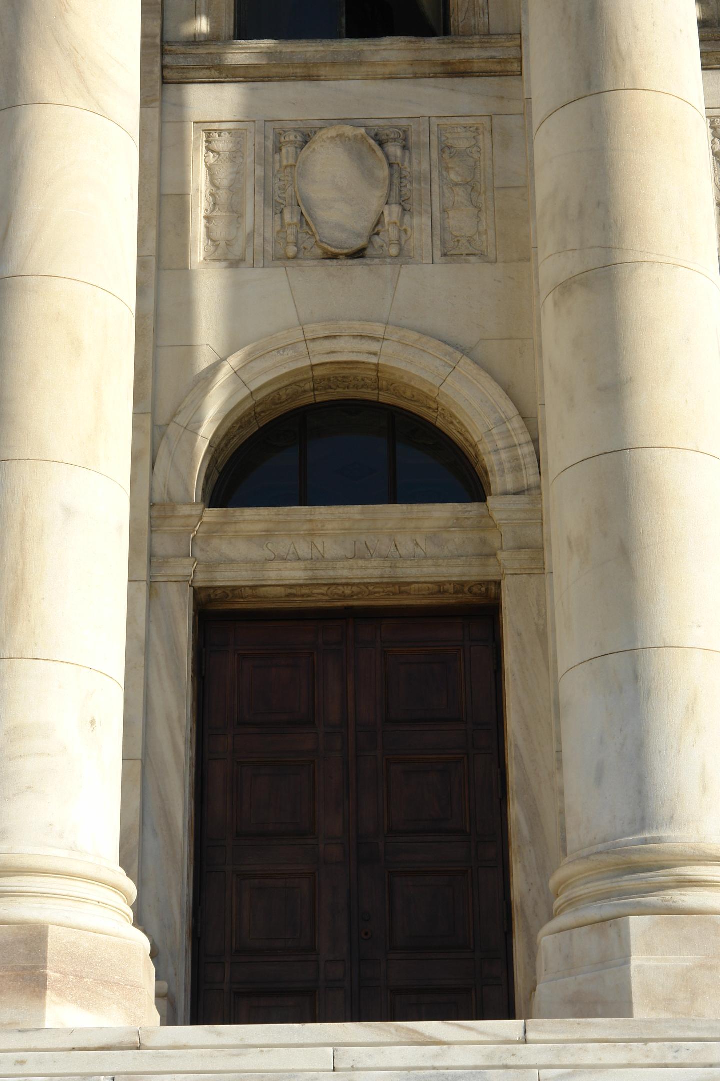 Capitolio de Puerto Rico - San Juan (Puerta de Tierra) - 2011 00005